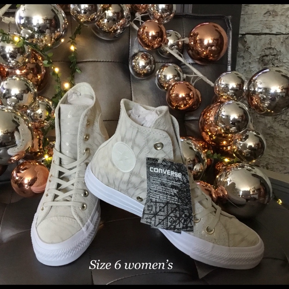 Brand New Converse All Star sz 6 Women’s